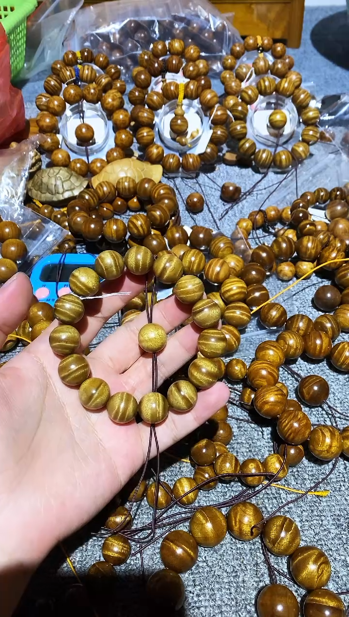 手串/手链楠木（金丝楠）第**术小叶桢楠水波纹1.5手串