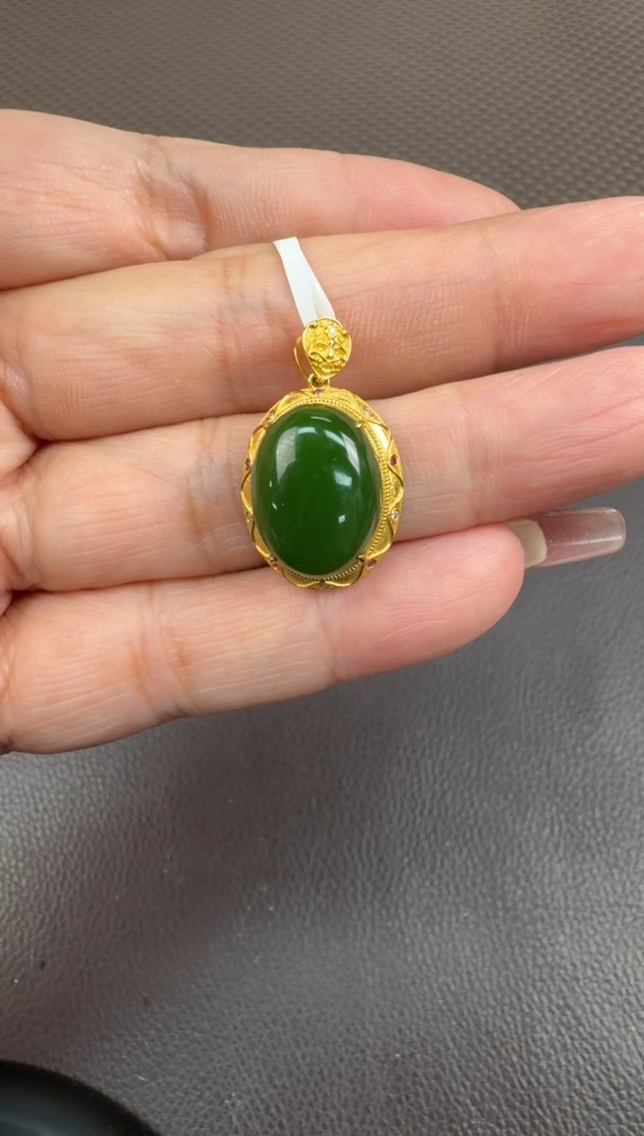 【闪购商品】和田玉挂件18K金镶嵌挂件