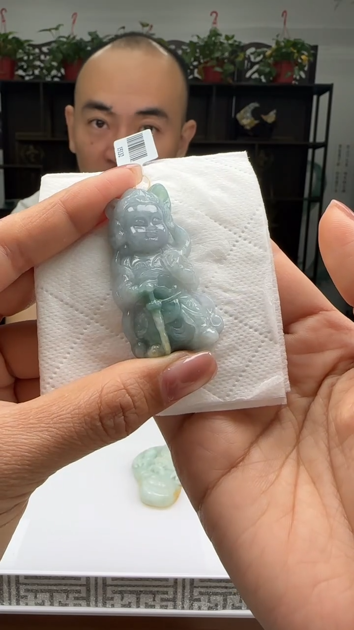 【闪购商品】翡翠颈饰未镶嵌天然翡翠A货吊坠