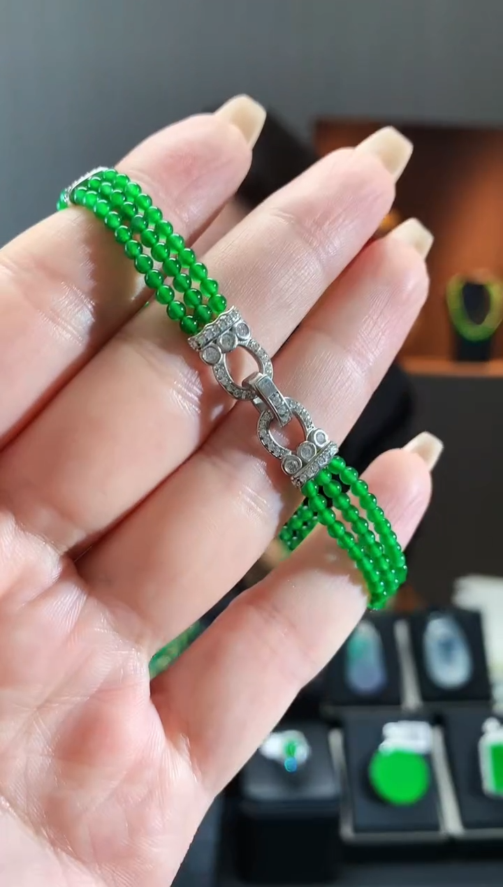 【闪购商品】翡翠吊坠(不含链)未镶嵌小米珠链