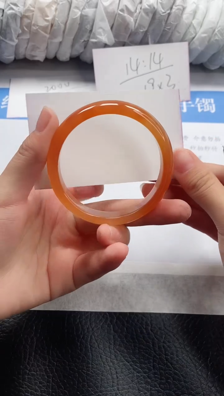 【闪购商品】石英质玉手镯未镶嵌M16-54+