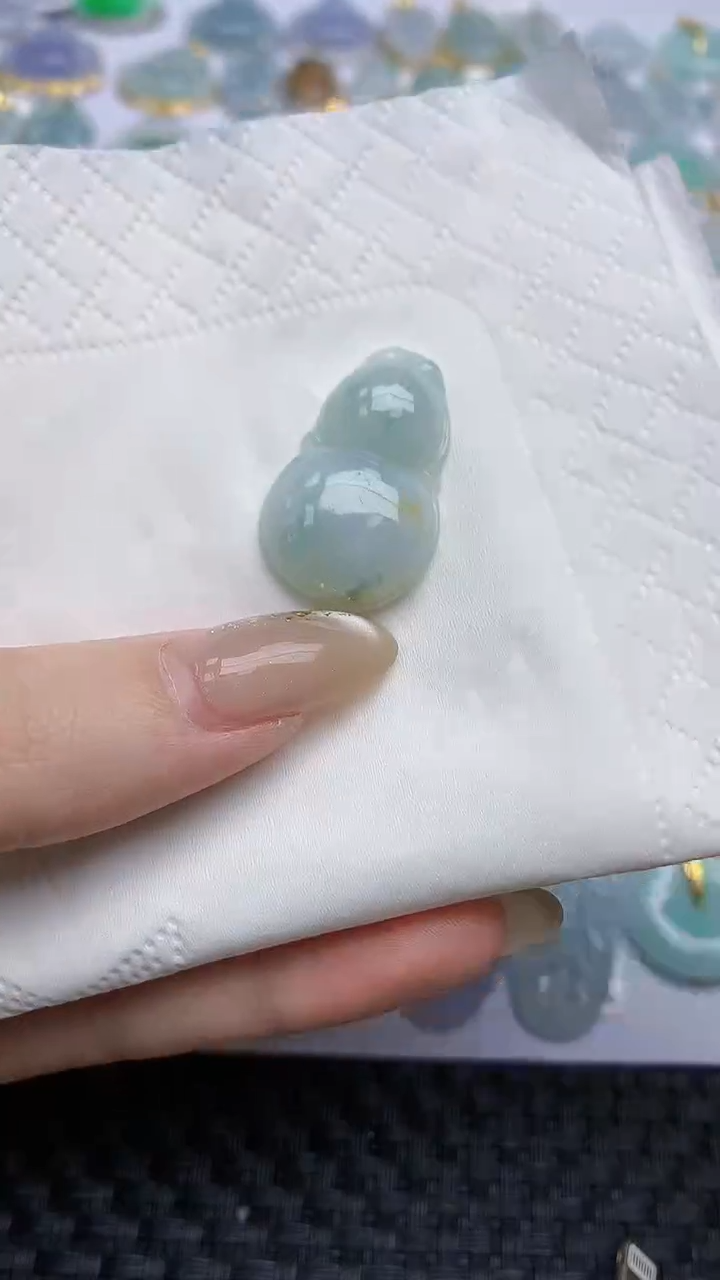 【闪购商品】翡翠颈饰未镶嵌天然A货翡翠 