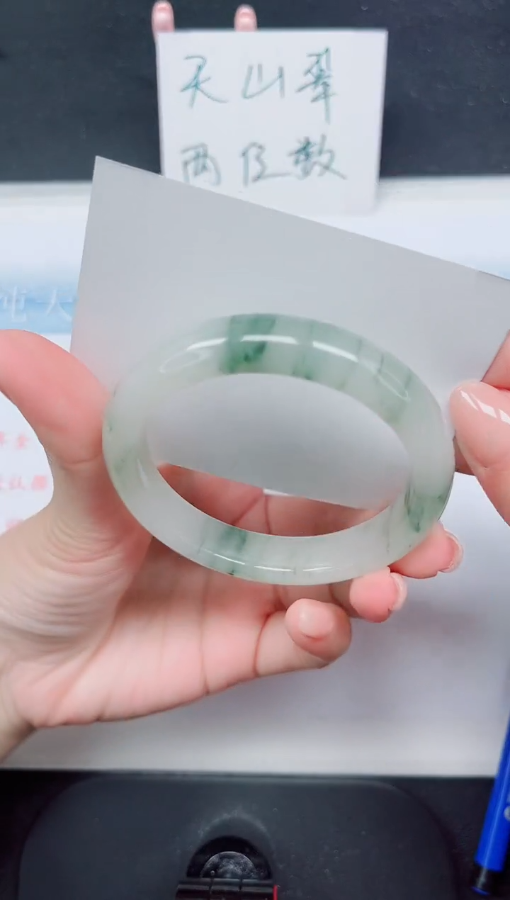 【闪购商品】石英质玉手镯未镶嵌207-55.4