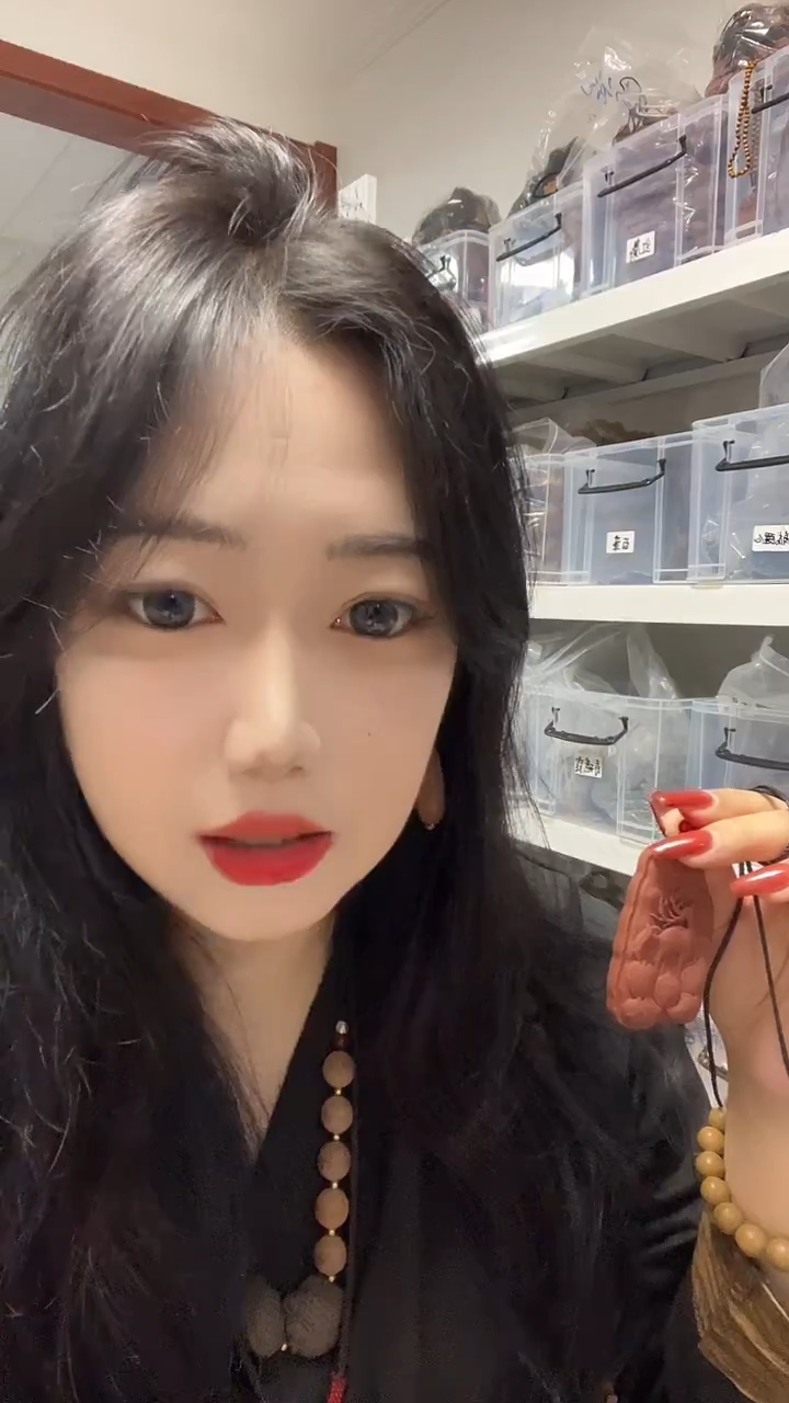 泥塑红颜息肌一路生花