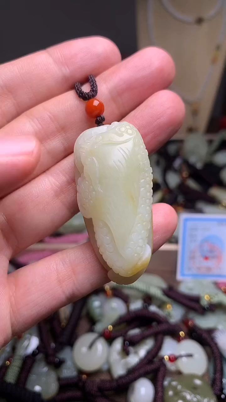 颈饰未镶嵌和田玉新疆料青海料清水和田玉吊坠