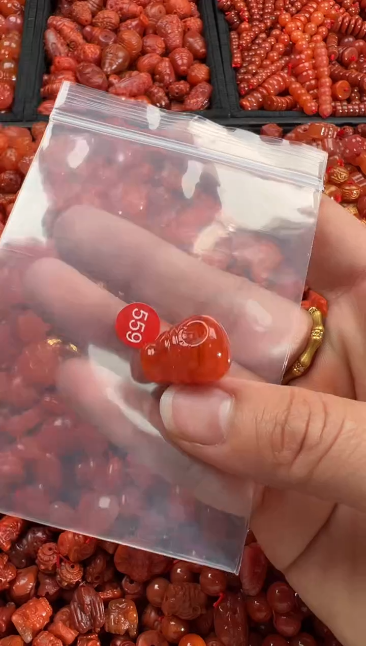 【闪购商品】南红玛瑙颈饰未镶嵌1