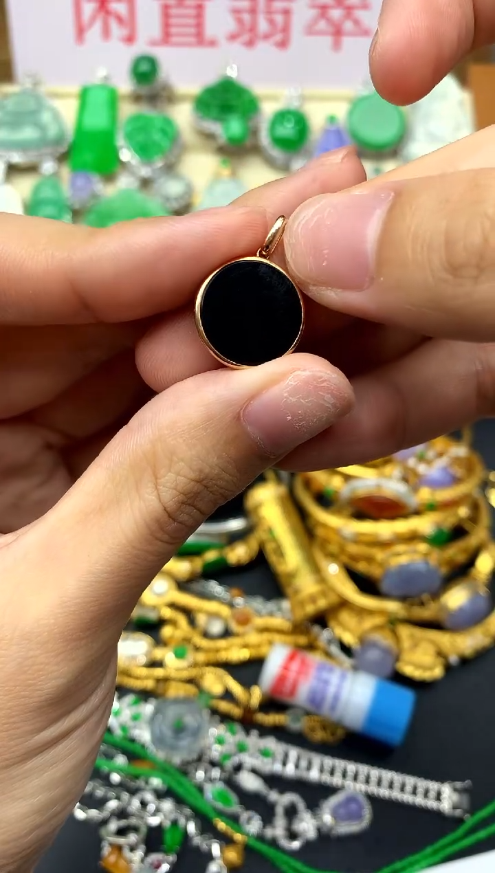 翡翠18K金镶嵌颈饰118-中国好珍宝