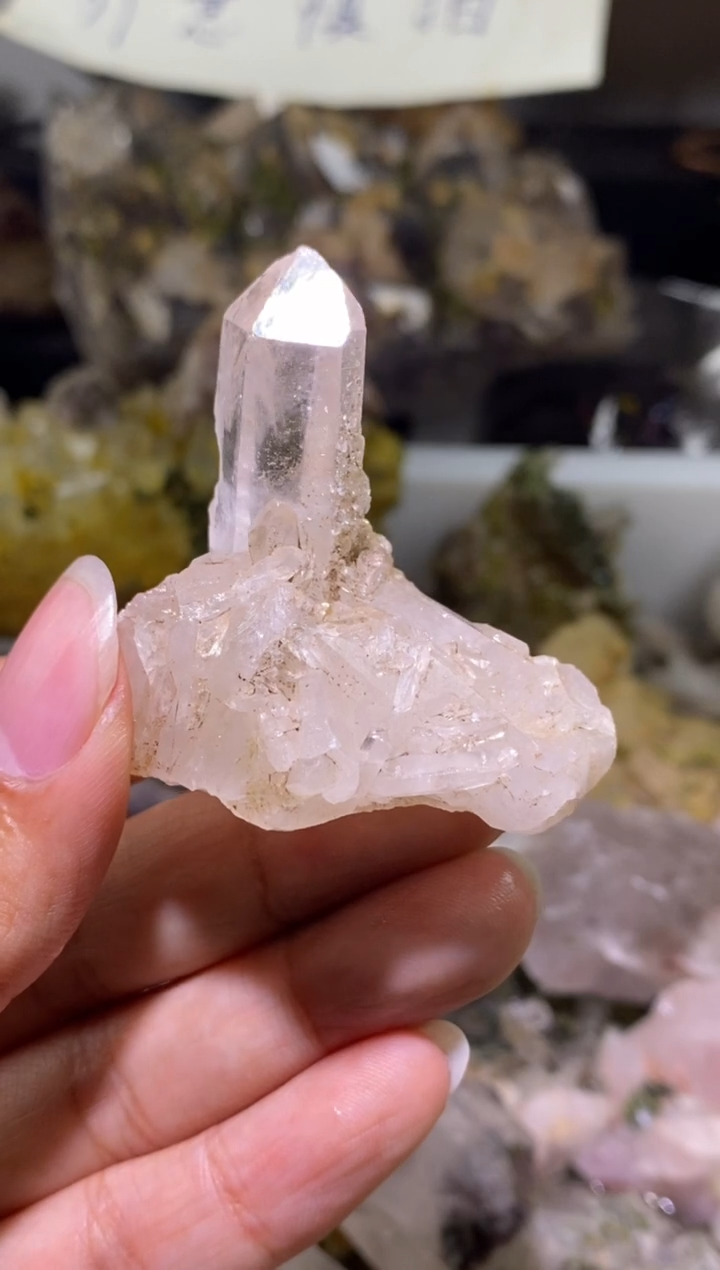 未镶嵌珠宝半成品水晶4号 金口河水晶簇浮生
