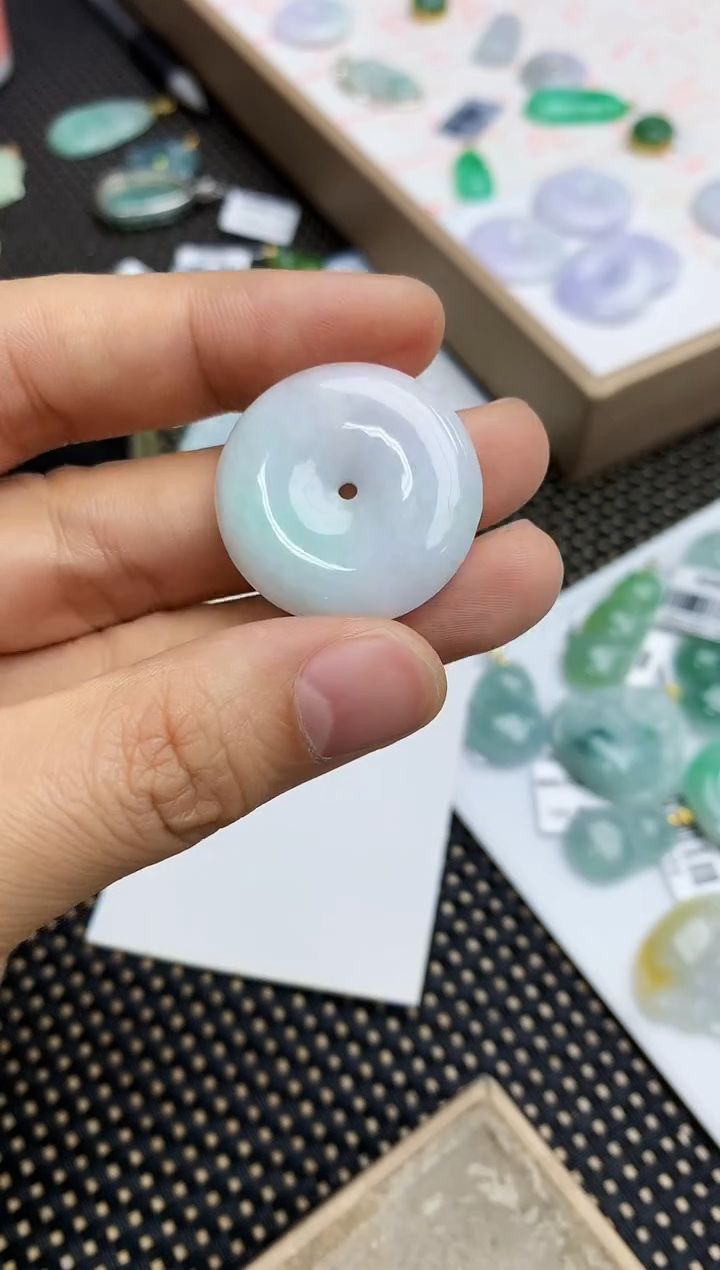 吊坠(不含链)未镶嵌翡翠天然A货翡翠