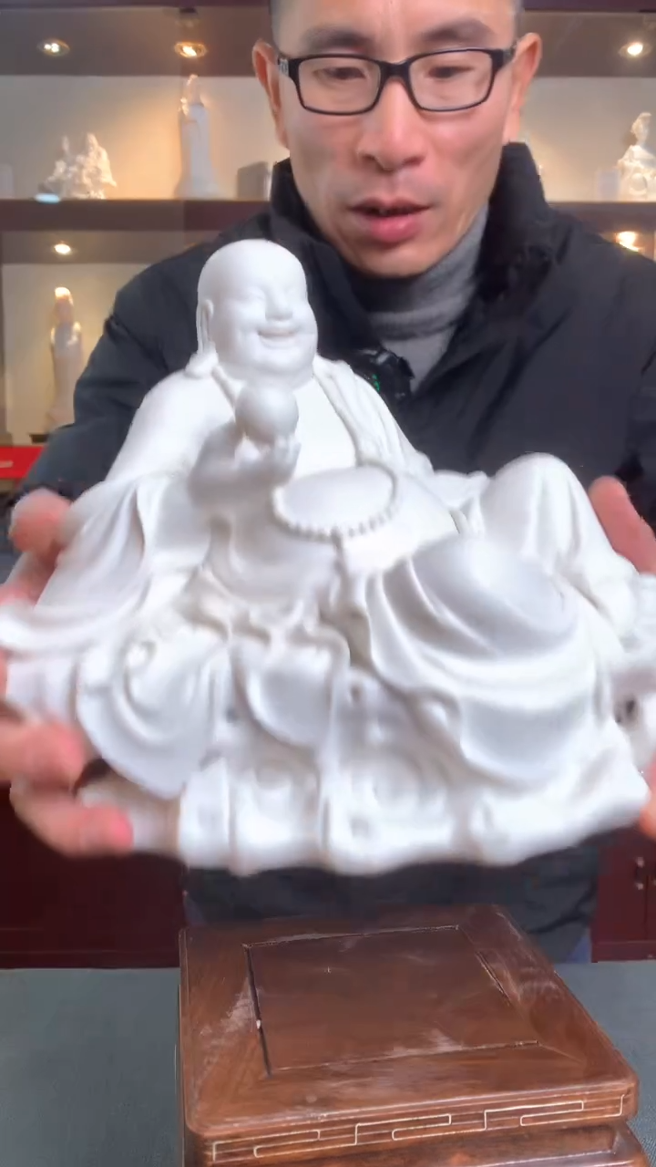 【闪购商品】摆件德化白瓷 戏珠弥勒