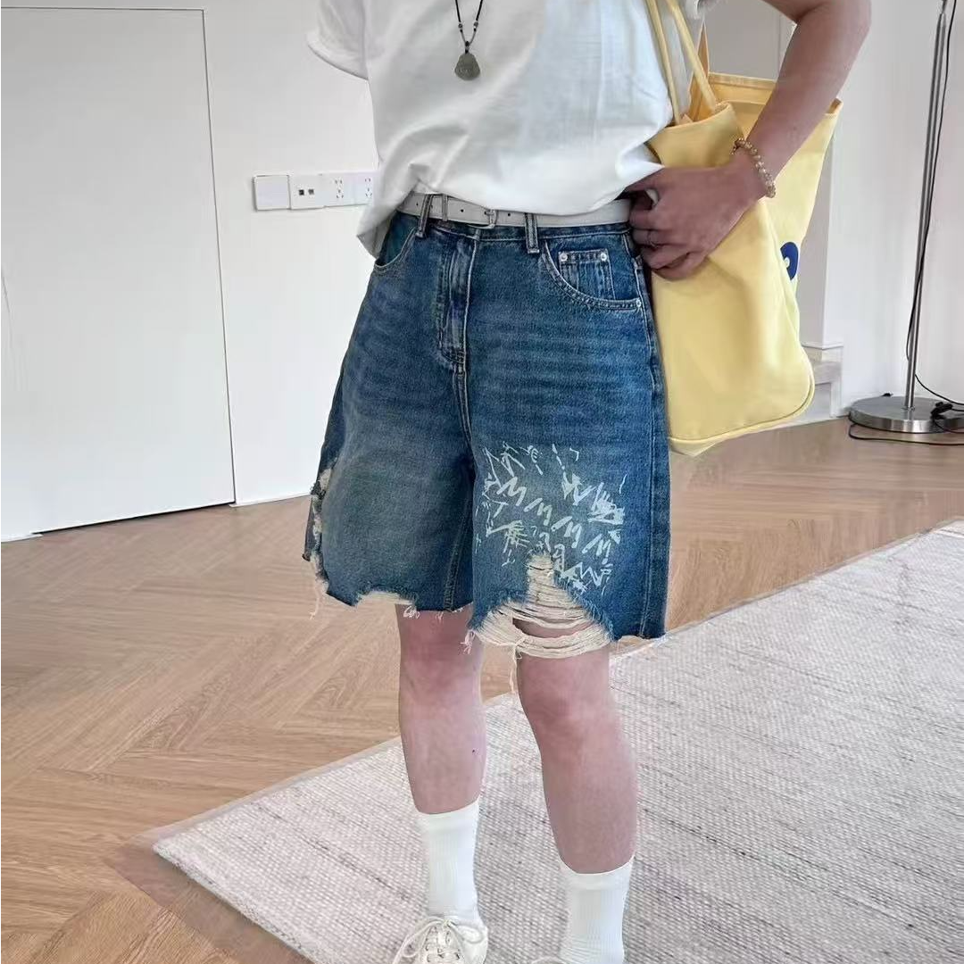 810美式女孩 高腰字母破洞牛仔中裤