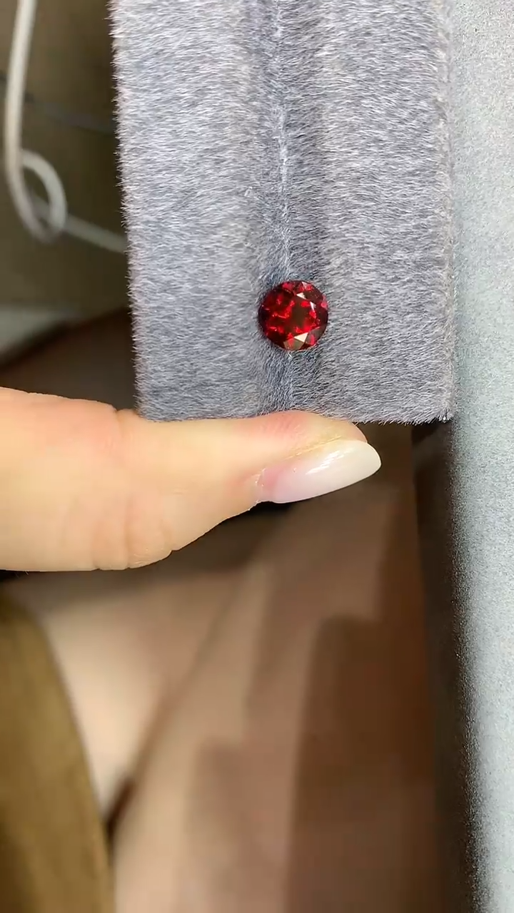 未镶嵌裸石石榴石6裸石多样性发一颗1.5ct