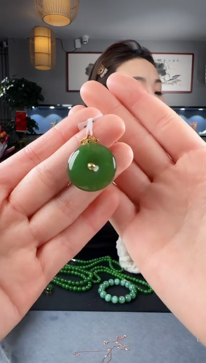 【闪购商品】和田玉吊坠(不含链)18K金镶嵌1