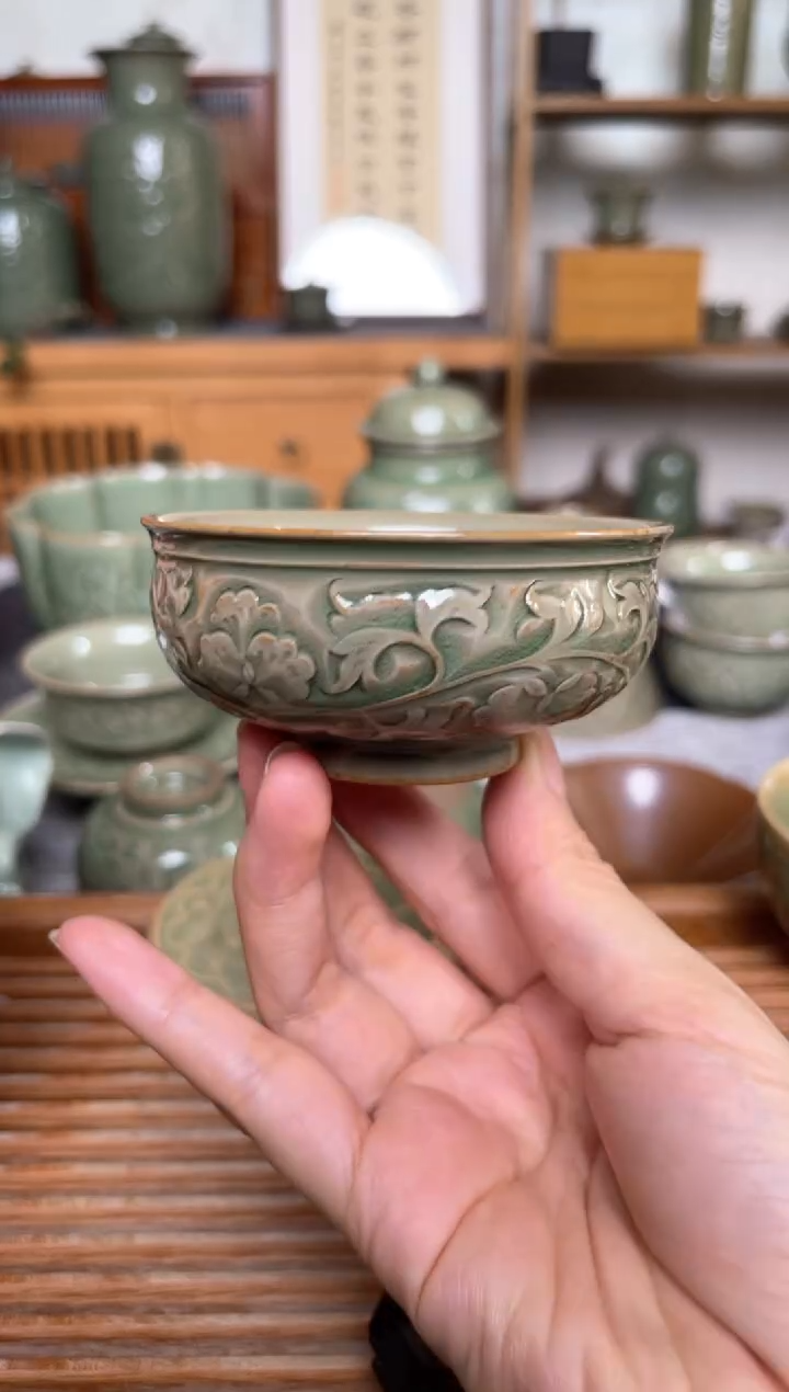 【闪购商品】其他136王晓娜 纯手工秘色牡丹纹普洱杯