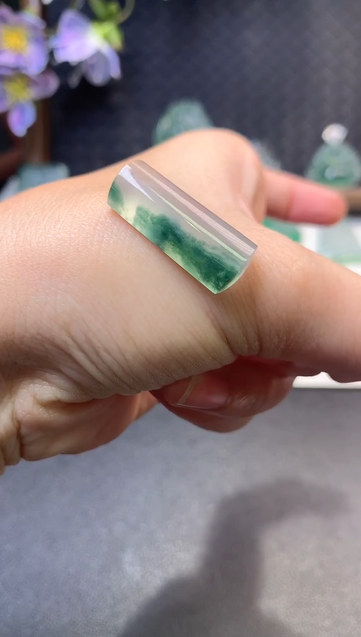 未镶嵌定制翡翠毛货24.4*10.3*6.1