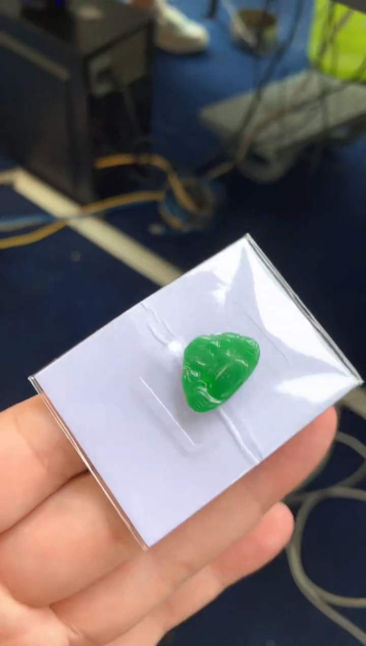 定制翡翠未镶嵌桃*蹊翡翠