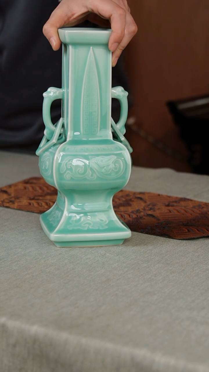 【闪购商品】180-1四方樽（蕉叶纹）