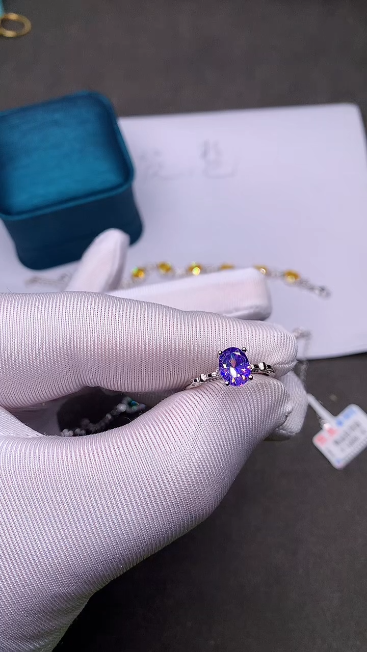 【闪购商品】彩色蓝宝石戒指银S925镶嵌···············
