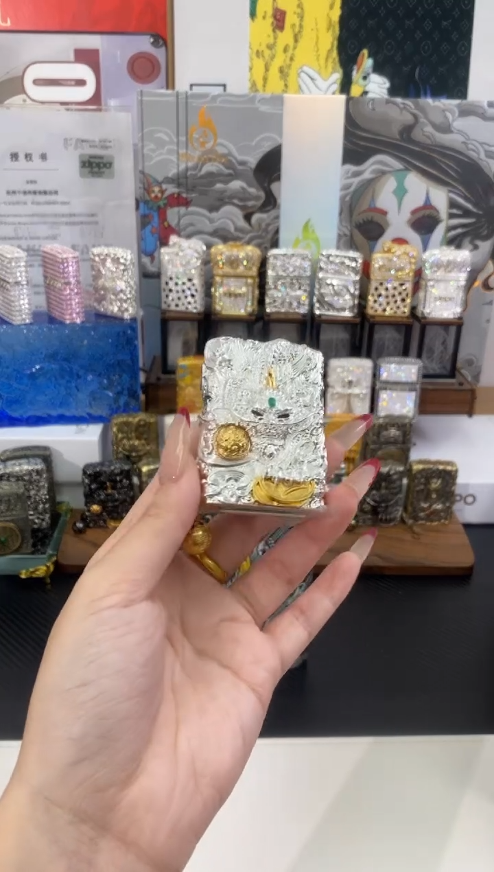 铜ZIPPO银玉貔貅