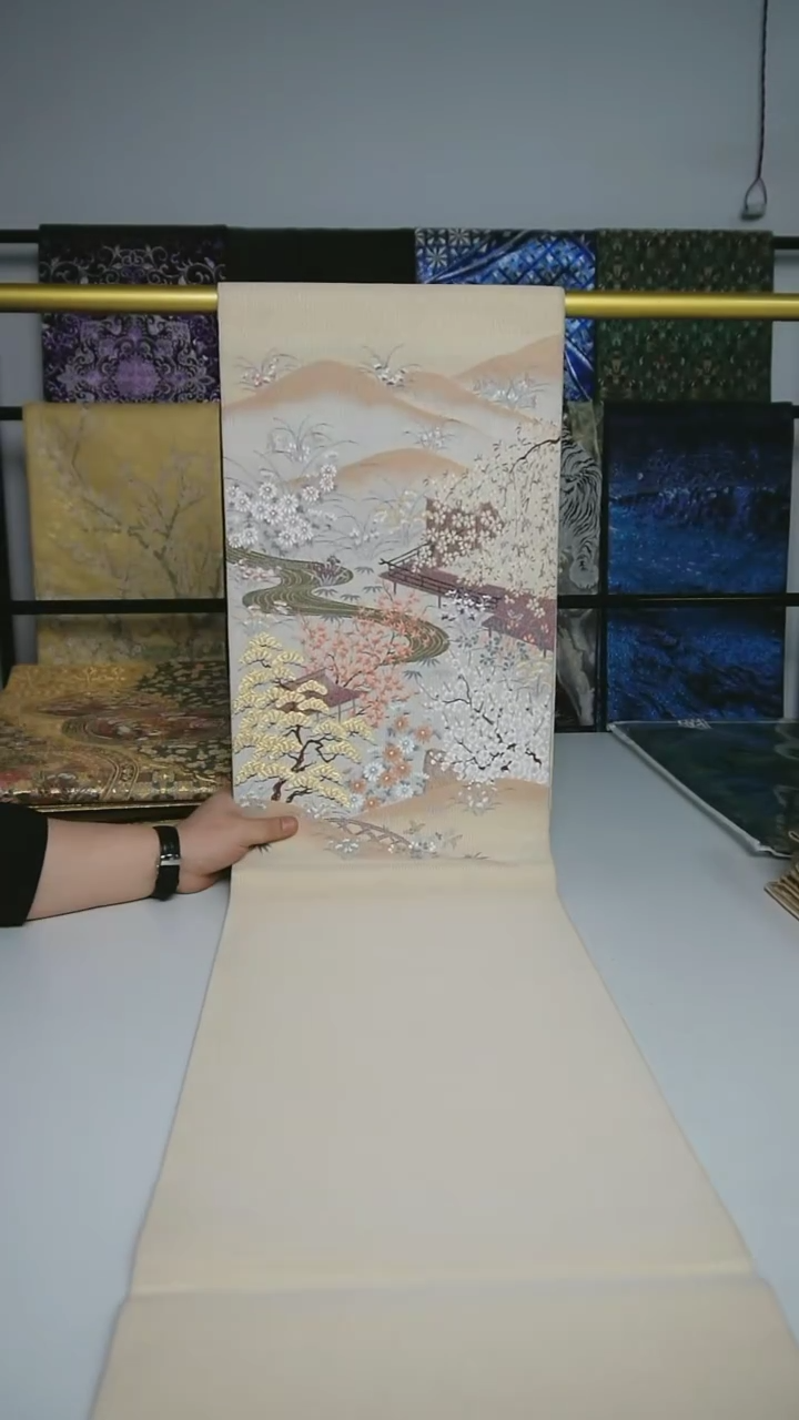 【闪购商品】织绣织锦120缀织花卉