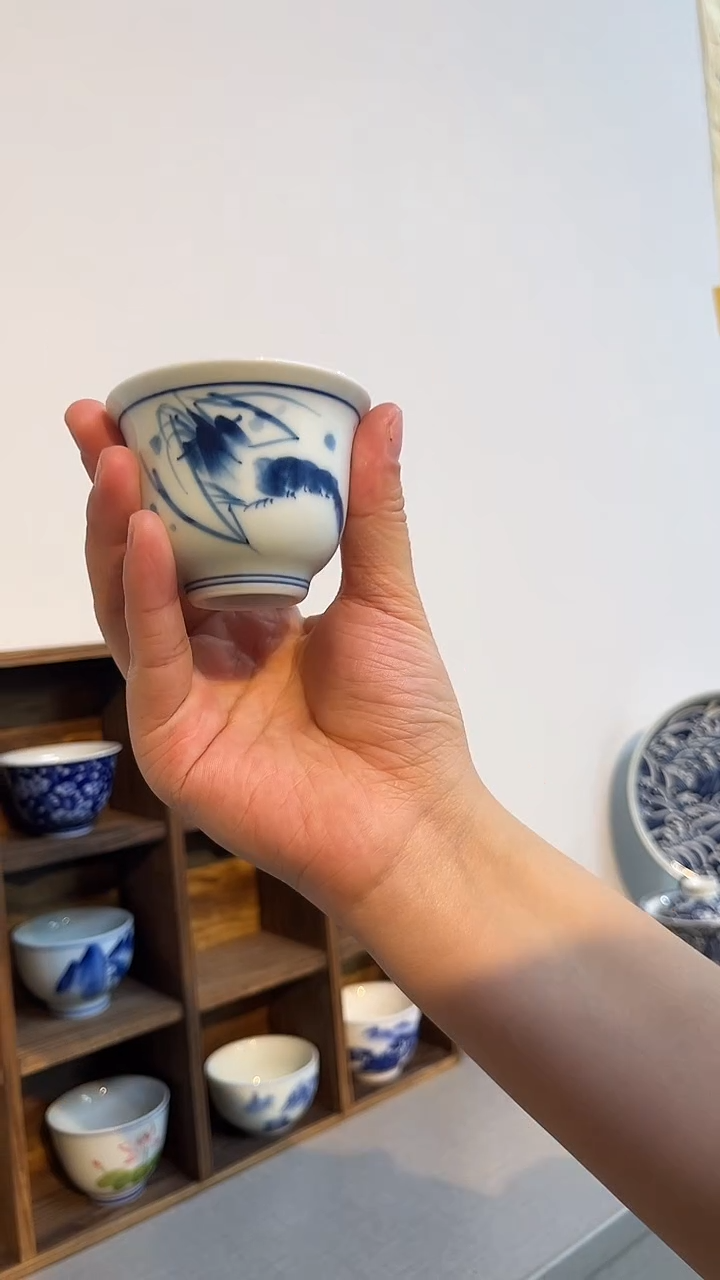 景德镇高温瓷虾小客杯