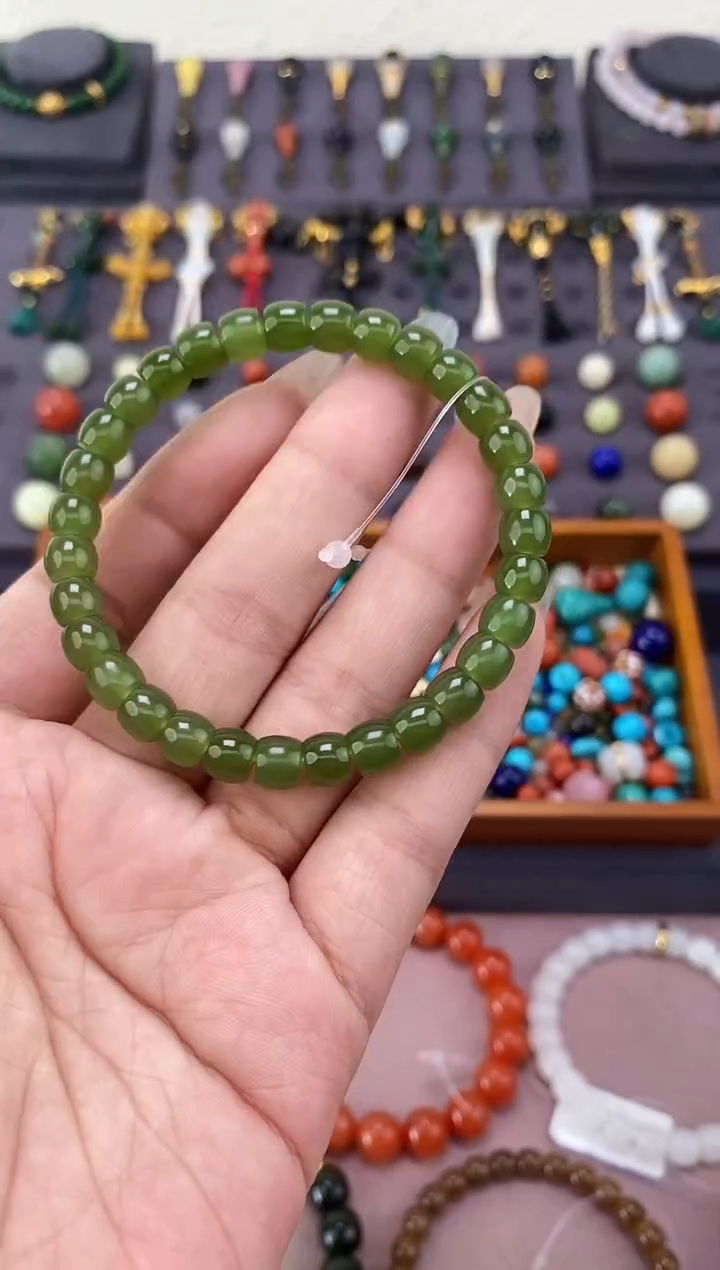 未镶嵌和田玉挂件7mm碧玉极限弧手串