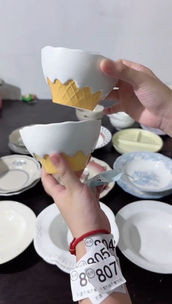 陶直播微瑕白色冰淇淋碗*2