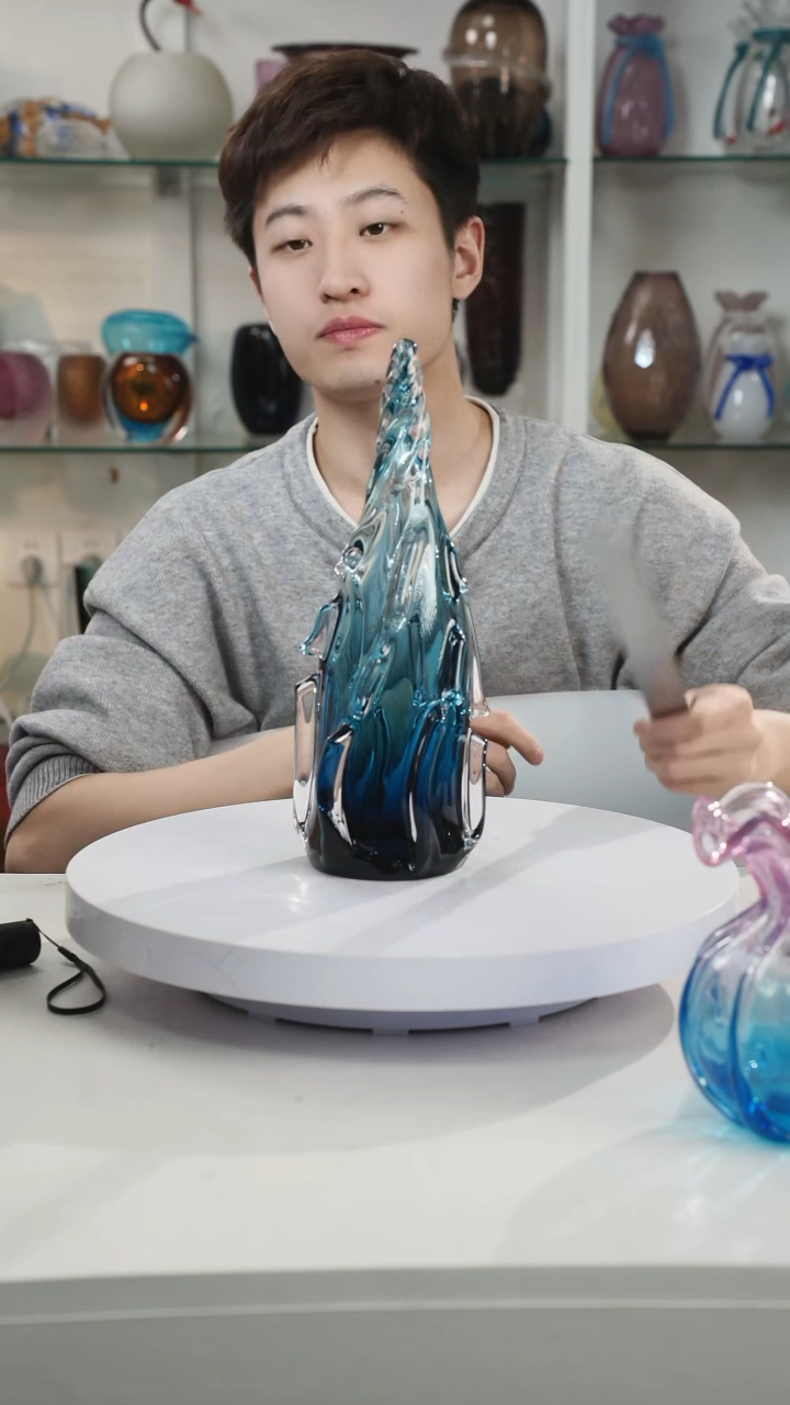 【闪购商品】琉璃高31轻奢琉璃花器正常手工痕迹