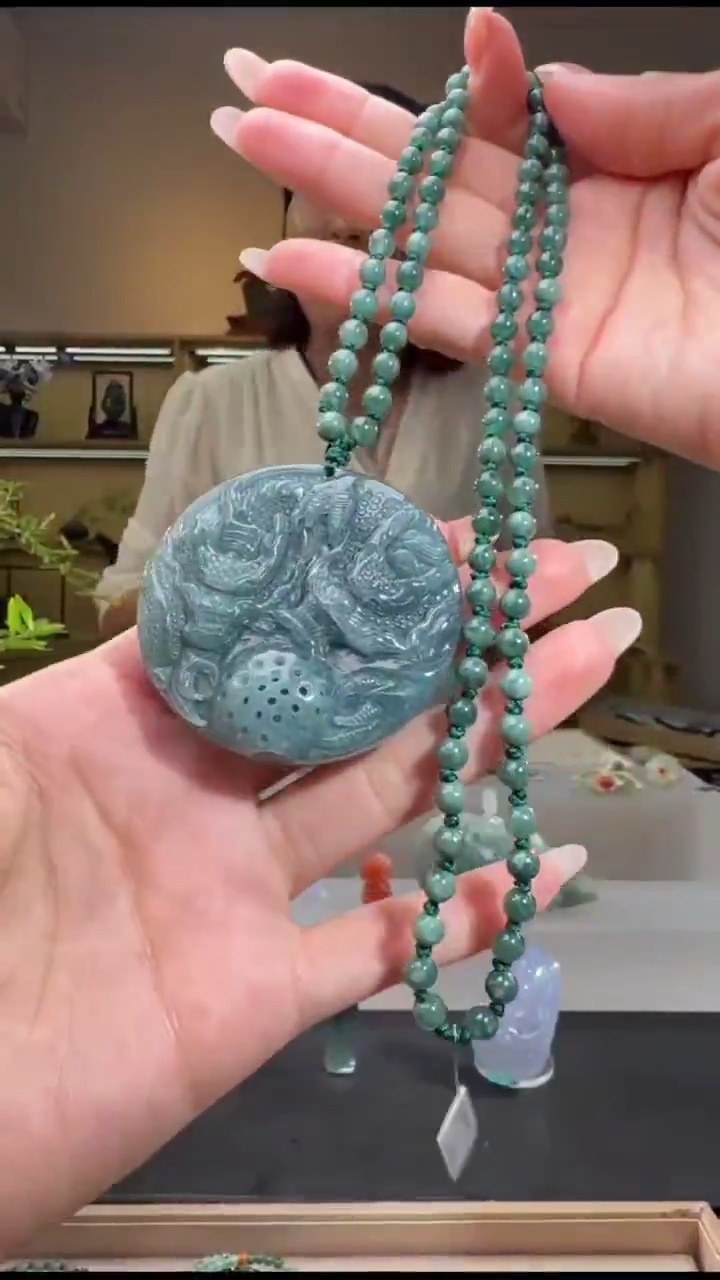 吊坠(赠链)未镶嵌翡翠龙牌（多样性发其一）