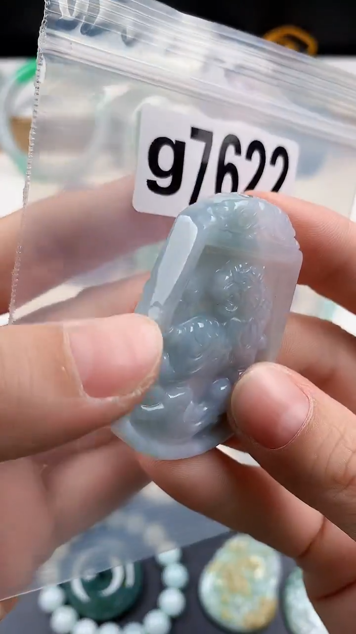 颈饰未镶嵌翡翠天然翡翠吊坠挂件