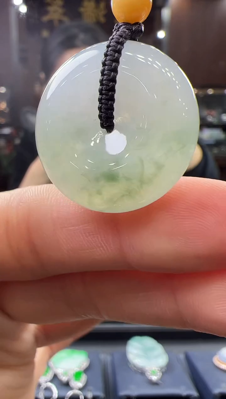 【闪购商品】翡翠挂件未镶嵌平安扣