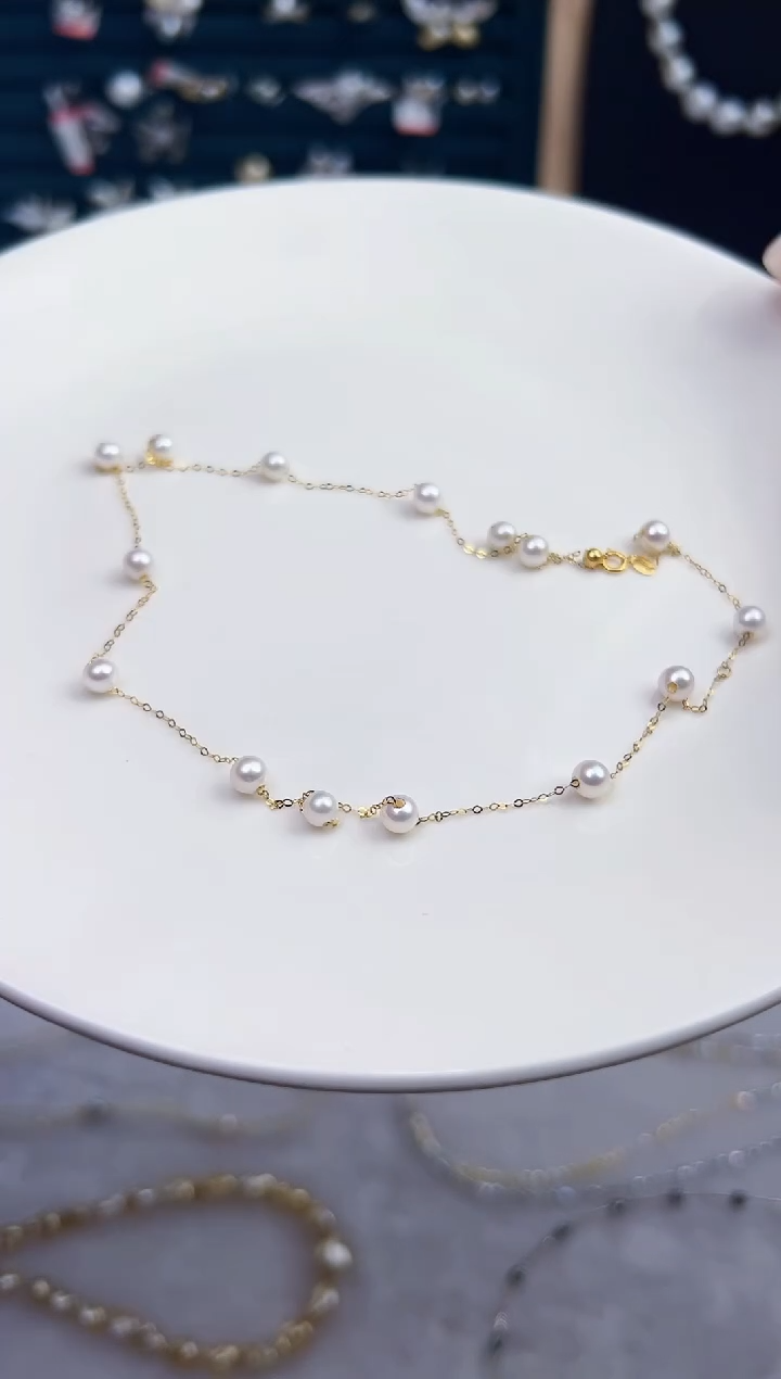 淡水珍珠18K金镶嵌颈饰满天星