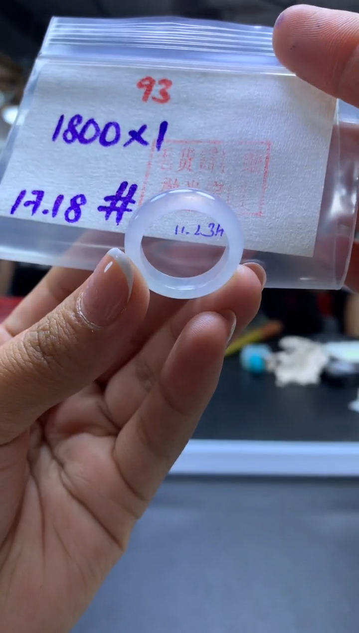未镶嵌定制翡翠戒圈#1800元-毛货需精细抛光