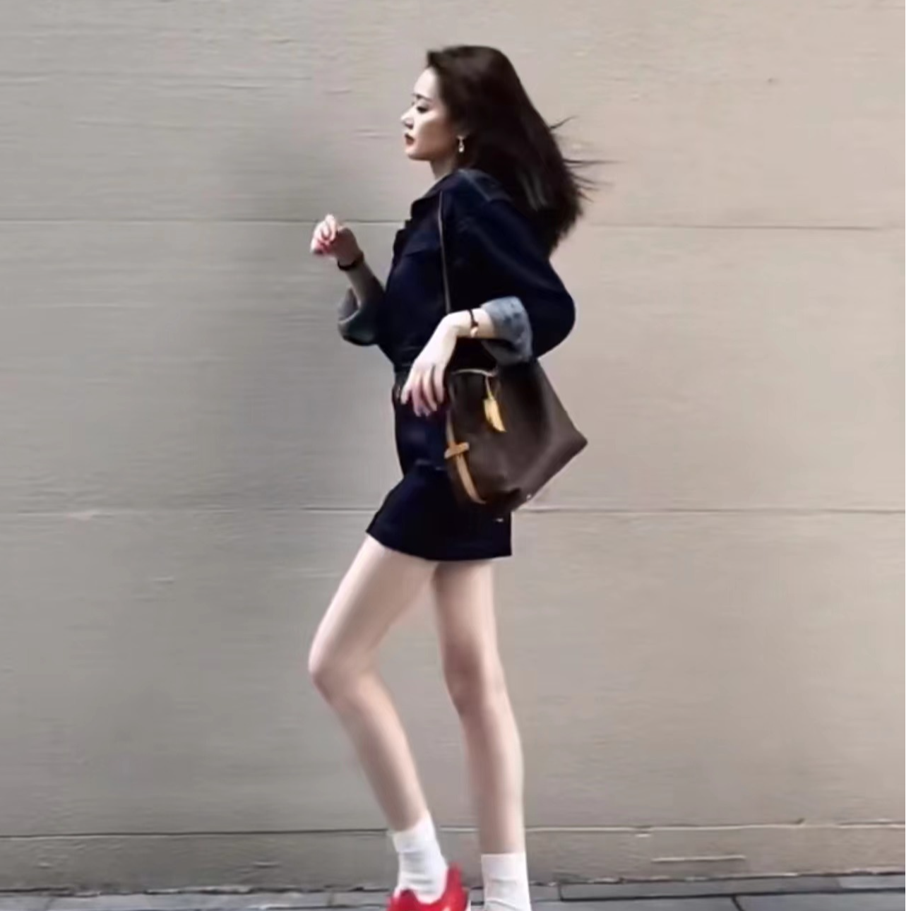 【专柜撤柜】经典时尚休闲百搭包包亲子同款包包A1