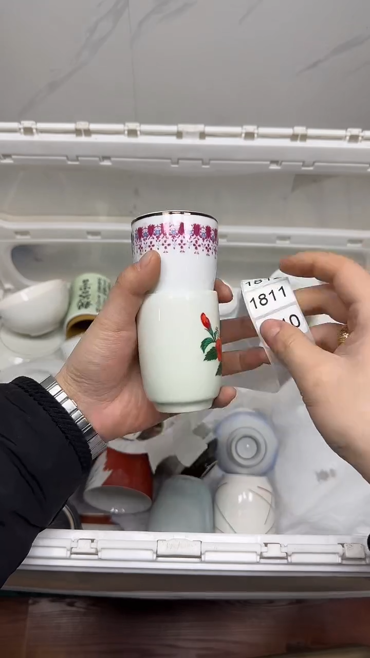 【闪购商品】1810回流瓷器默认微瑕，18.8包邮