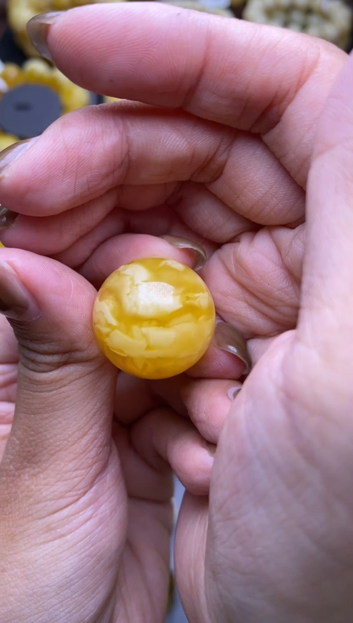 【闪购商品】琥珀裸石未镶嵌大小姐珠宝严选101