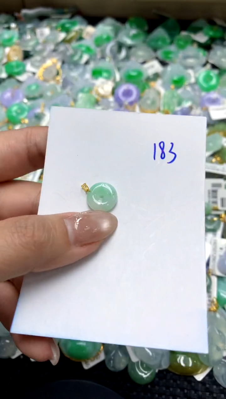 【闪购商品】翡翠颈饰18K金镶嵌11111111111111111