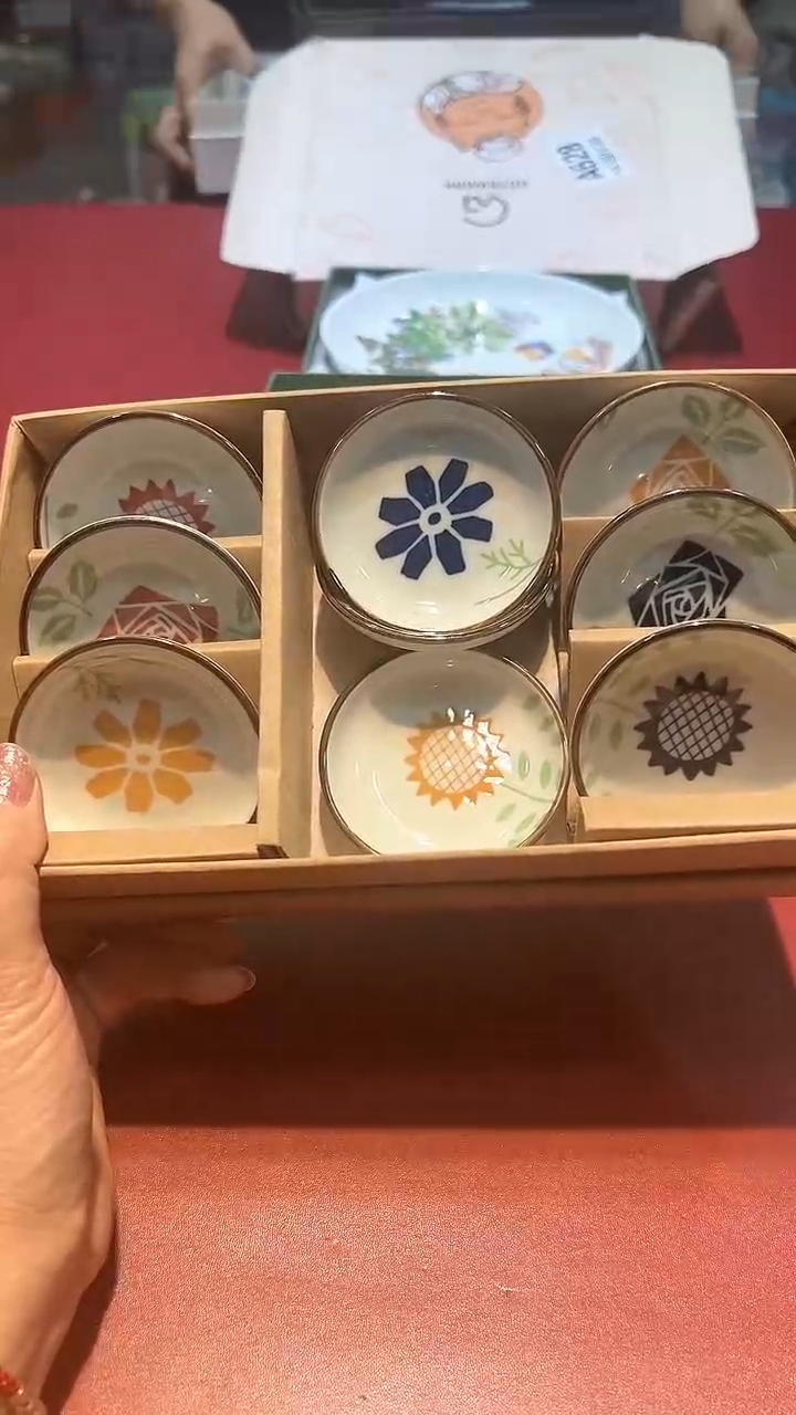 【闪购商品】瓷片锅碗瓢盆一件不剩