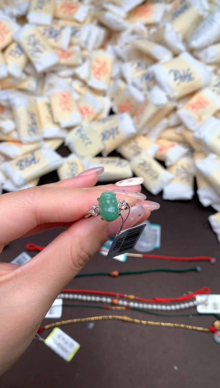 【闪购商品】翡翠戒指银S925镶嵌—