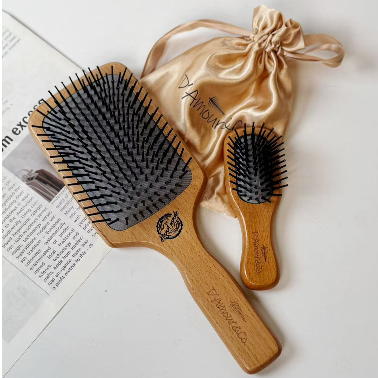 出欧美【女生贵妇专用】气囊气垫梳按摩梳子蓬松防静电木梳子