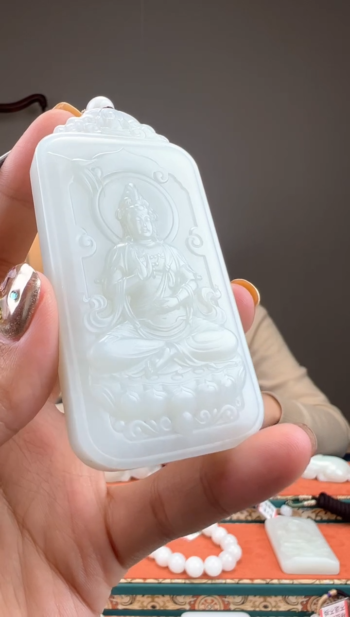 【闪购商品】和田玉颈饰未镶嵌1