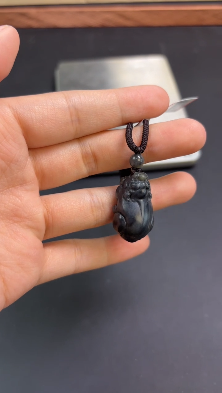 【闪购商品】和田玉吊坠(赠链)未镶嵌若羌微色差吊坠