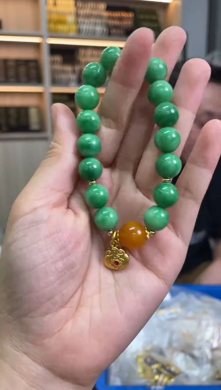 未镶嵌手串翡翠多样性发一件