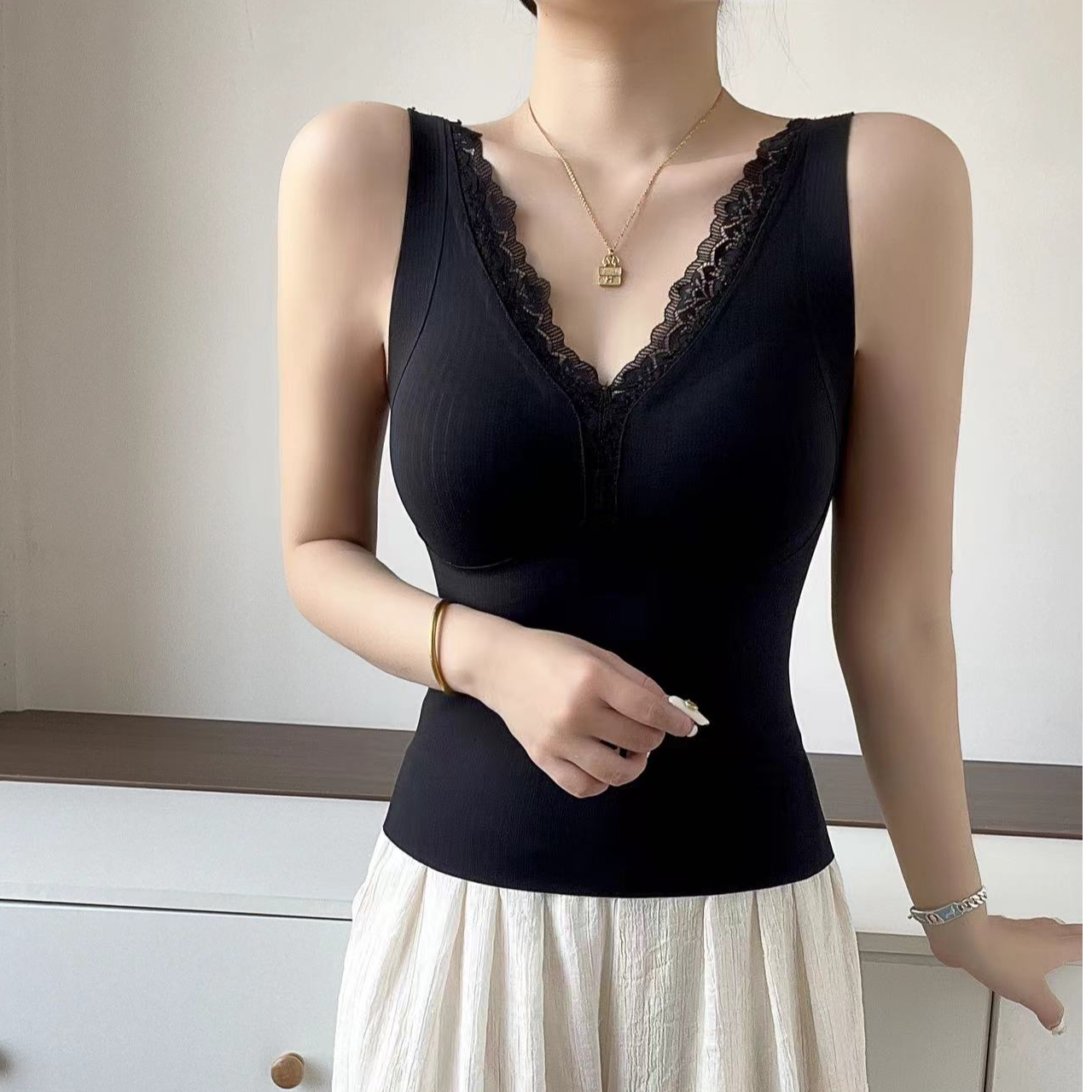 208#轻裸一体固定杯·蕾丝提拉聚拢收副乳背心（免穿内衣）