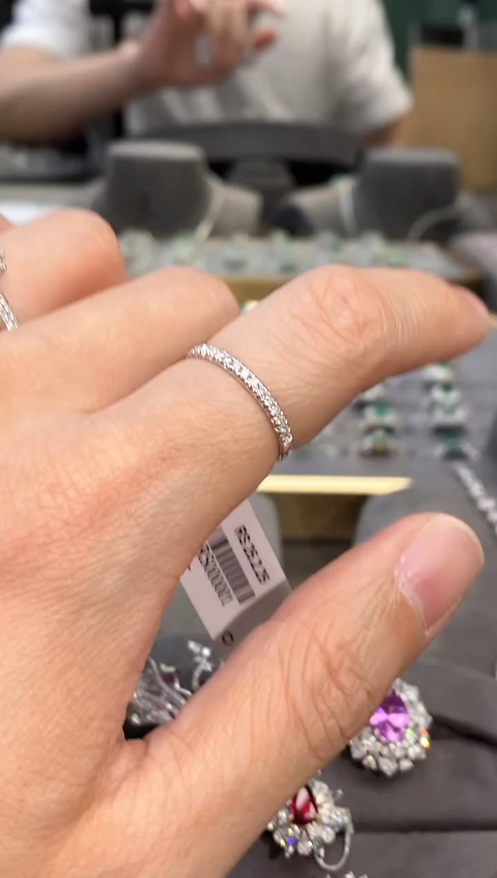 【闪购商品】钻石戒指/指环18K金镶嵌0.2ct/多样性发货/福利