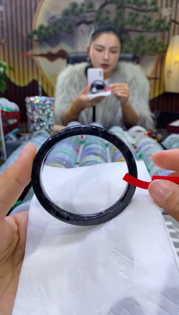 【闪购商品】翡翠手镯未镶嵌多人004529