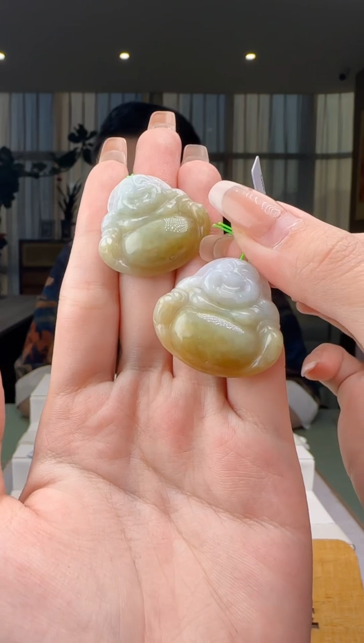 【闪购商品】翡翠吊坠(不含链)未镶嵌多样性发一CC@@60B7J09380