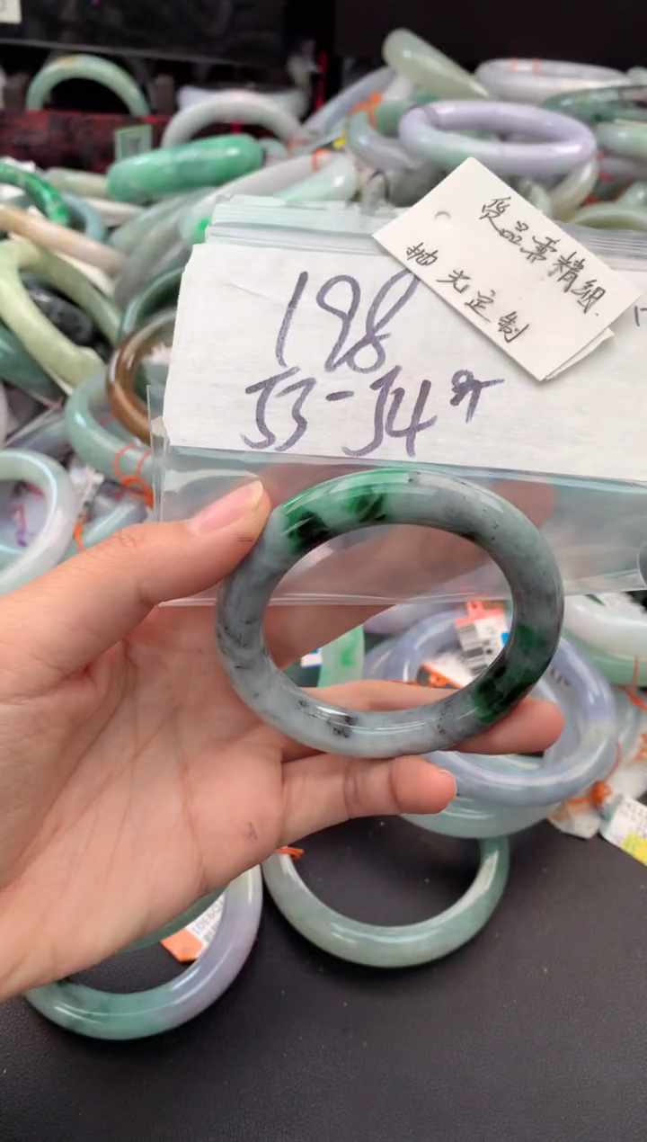 【闪购商品】定制翡翠未镶嵌毛货需精细抛光+多人