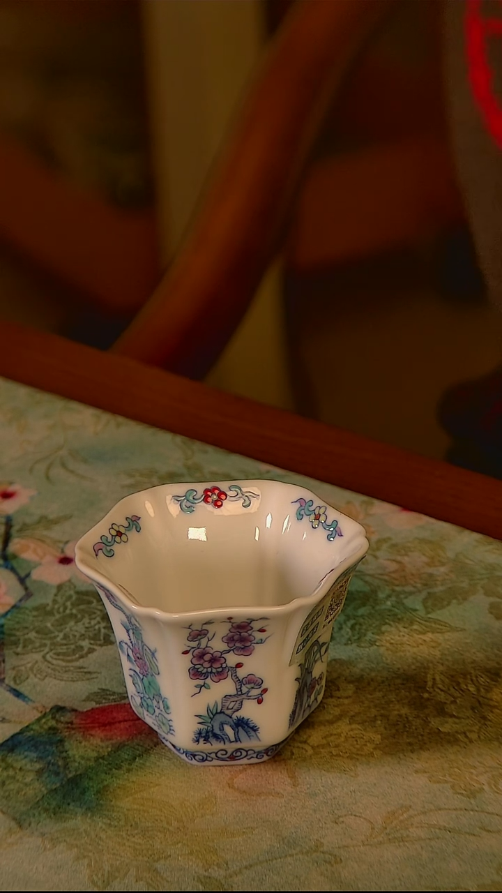 杯手工手绘杯杯很美丽