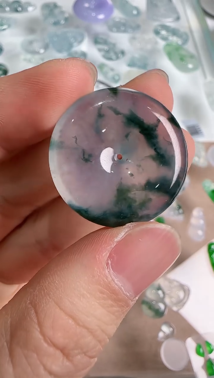 【闪购商品】翡翠吊坠(不含链)未镶嵌··